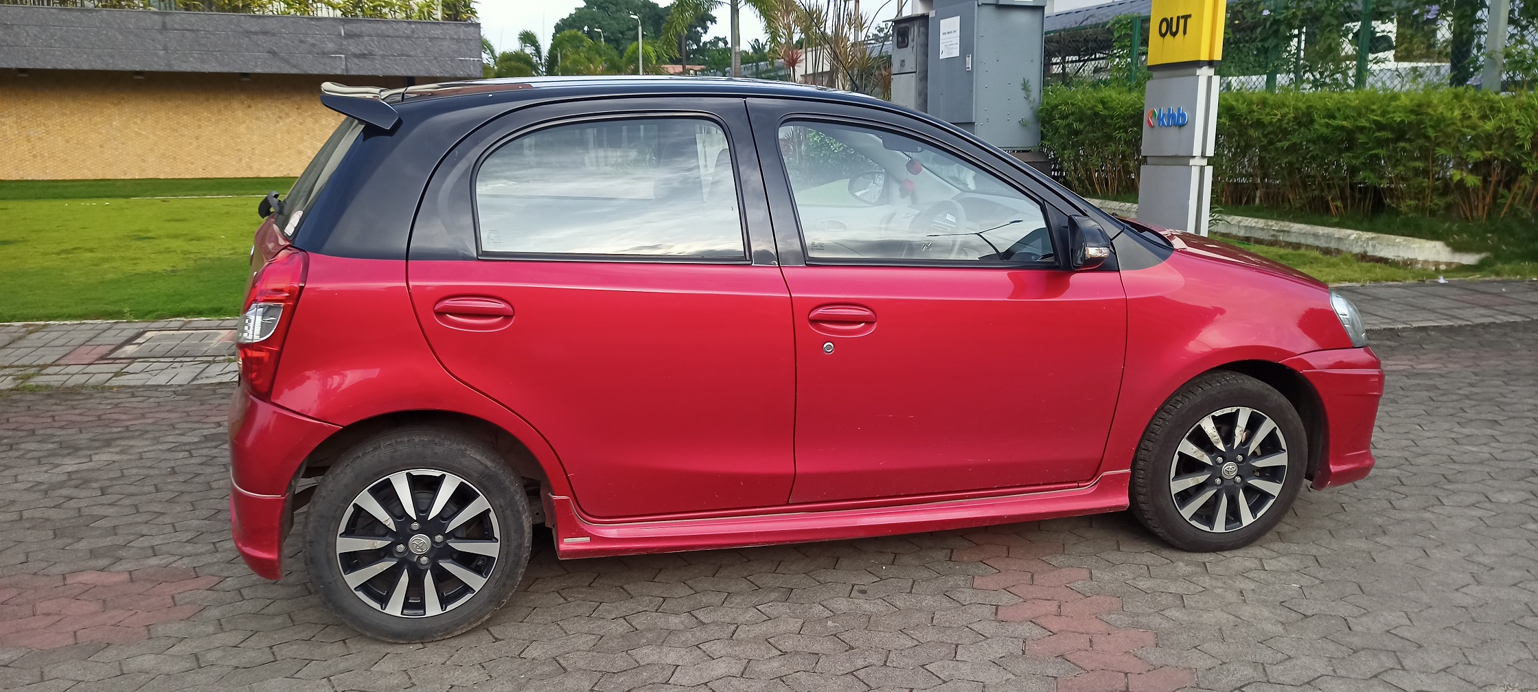 Toyota Etios Liva(2016-2020) V